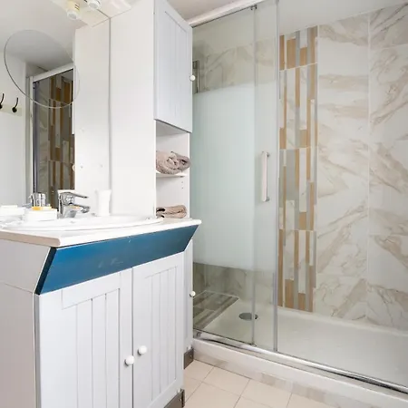 Apartamento Entier, 150 M De La